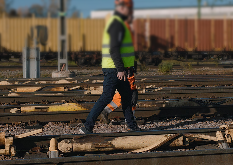 From One Sample to Ongoing Trust – A Sweden Railway Safety Customer Story From One Sample to Ongoing Trust – A Sweden Railway Safety Customer Story